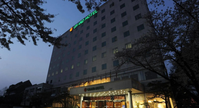 Onyang Grand Hotel, Prenota Hotel Hotel a Chungcheongnam-Do con piscina, Piscina