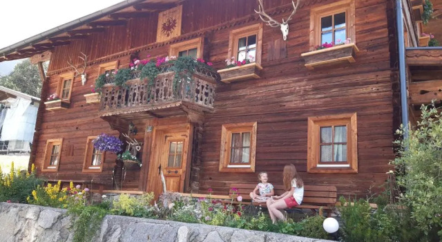 Haus Elfriede, Prenota Hotel Hotel a Tirolo con parcheggio, Parcheggio