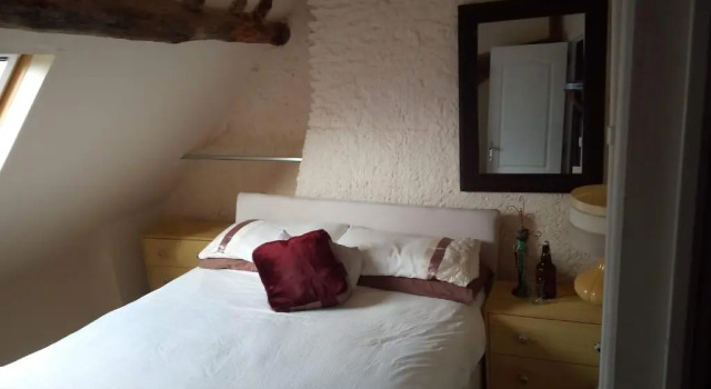 Le Petit Savriere B&B, Boek Bed and Breakfast Tronget Allier