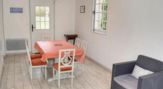 Gîte Luynes, 4 pièces, 6 personnes - FR-1-381-393, Boek Hotel Hotels in Centre met parkeren, Parkeren