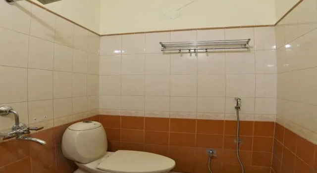 OYO Rooms Sri Nagar Colony