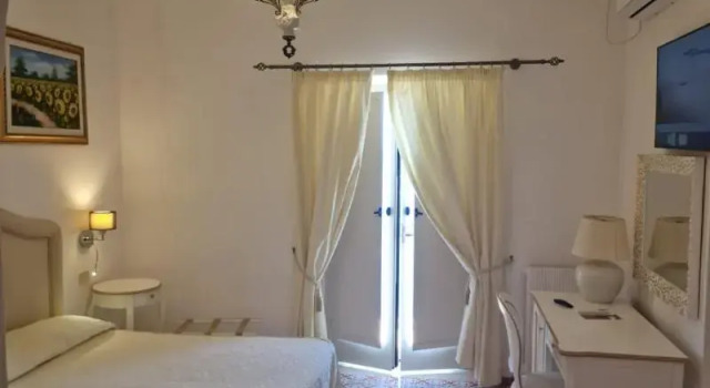 Двухместный номер Superior с балконом и с видом на море Hotel La Perla