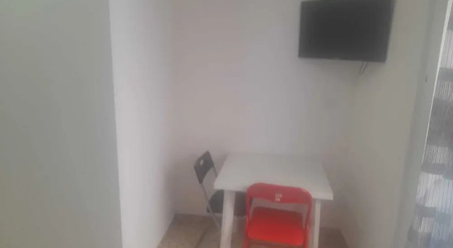 catania airport room  low cost