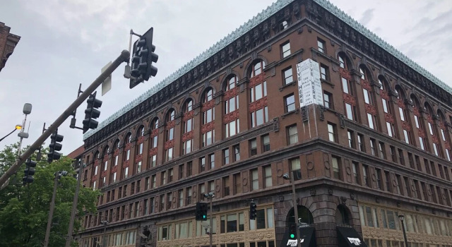 FRONTDESK 1209 Washington Ave Apts Downtown St Louis, Забронировать Апартаменты/квартира Апартаменты Сент-Луис, рядом с Здание Wainwright, Апартаменты/квартира