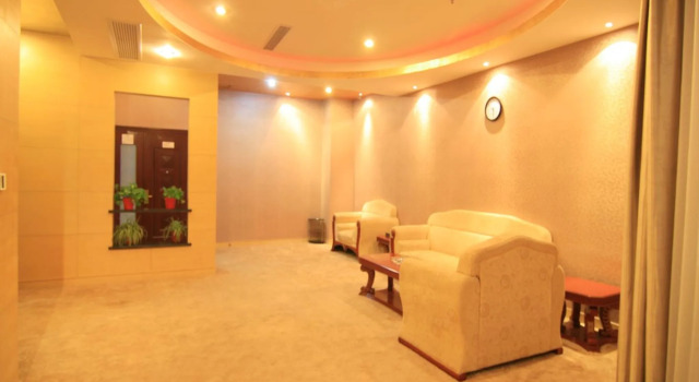Люкс Deluxe Gloria Plaza Hotel Hangtou