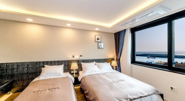 Четырёхместный номер Deluxe Seawater Spa Hotel Coza