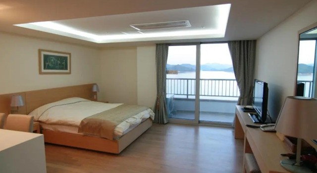 Номер Deluxe Kumho Tongyeong Marina Resort
