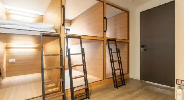 Кровать в общем номере (мужской номер) Boro Hanok Hostel in Myeongdong