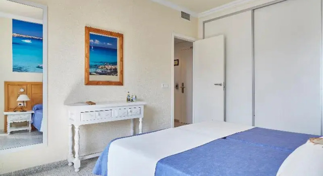Апартаменты Invisa Aparthotel Casa Luis