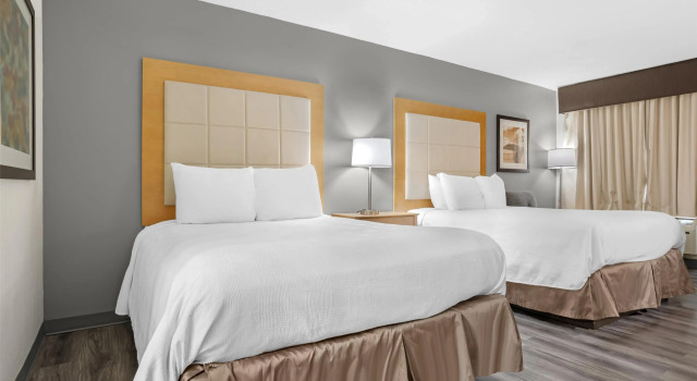 Четырёхместный номер Standard Best Western Airport Inn