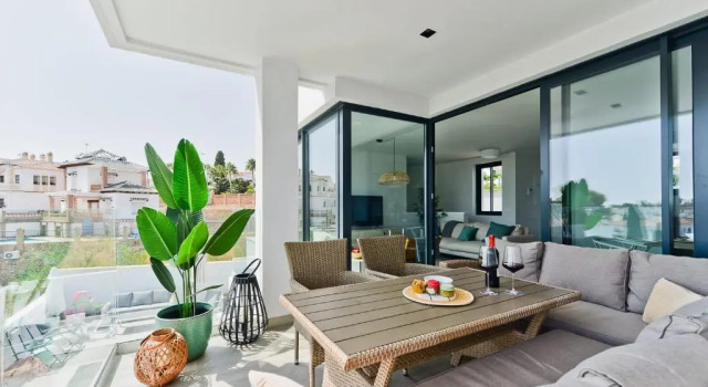 Royal Palm 36, Забронировать Отель Отели Нерха с бассейном, рядом с Tuesday Market, Бассейн