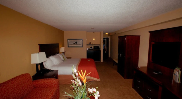 Двухместный полулюкс DoubleTree by Hilton Fayetteville