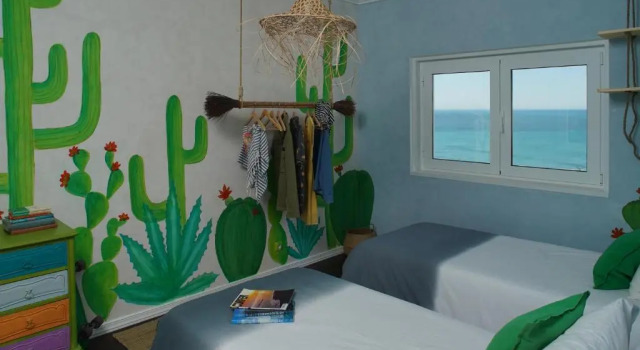 Chill in Ericeira Surf House