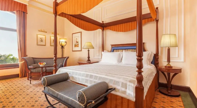 Двухместный номер Premier The Oberoi Grand Kolkata