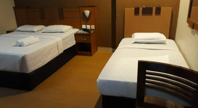 Golden Hotel, Rezervasyon Otel Tanjung Balai Karimun Riau Archipelago