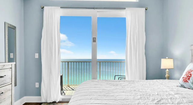 Номер Standard Пентхаус с балконом Laketown Wharf Penthouse 2026
