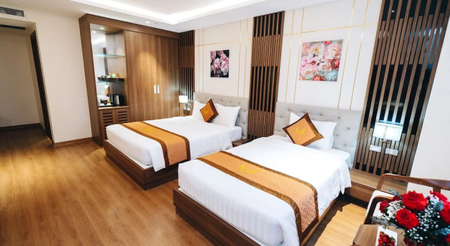 Трёхместный семейный номер Standard Manh Quan Luxury Hotel