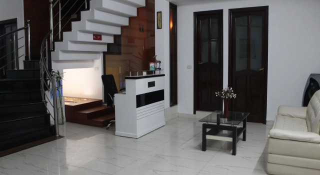 OYO Premium Signature Towers
