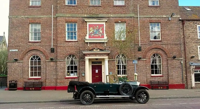 The Londesborough Arms bar with en-suite rooms, Забронировать Отель Маркет Вейтон Восточный райдинг Йоркшира