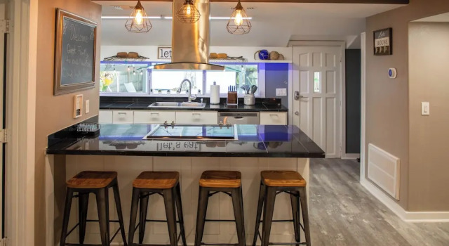Коттедж Family Home With Private Pool & Yard Only 24 Mi to Disney