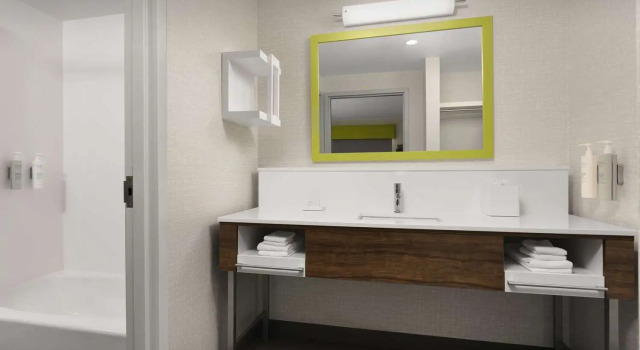 Номер Standard Hampton Inn & Suites Durham University Medical Center