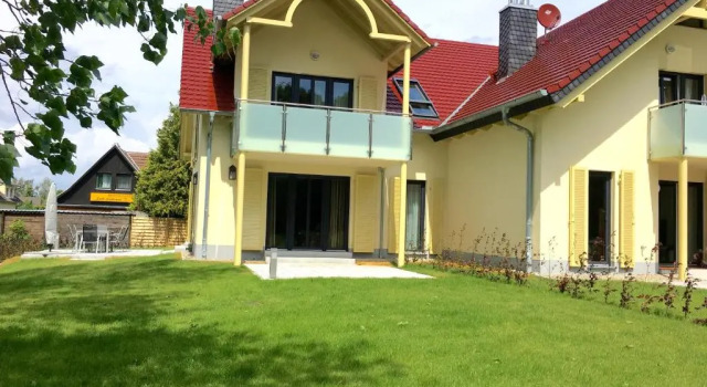 Апартаменты с видом на сад Haus Sterntaucher Ferienwohnung "Sonnenstern"