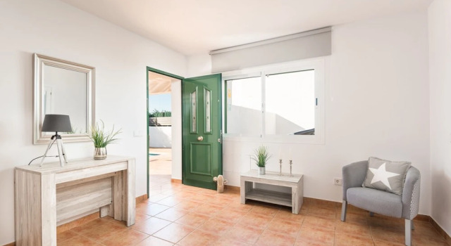 Villa LaCalma IV, Book Villa Villaer i Mercadal, Villa