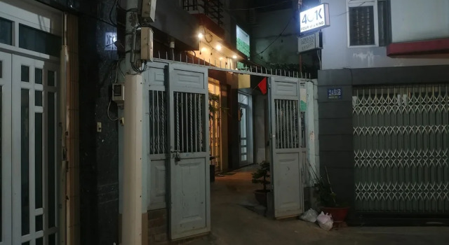40K Four Of A Kind Hostel