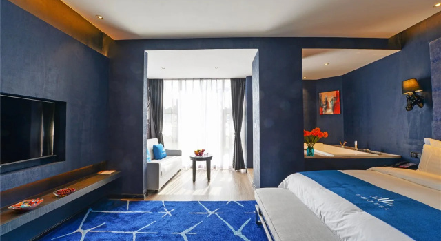 Lijiang Yueyou International Hotel (Lijiang Old Town Branch, Забронировать Отель Отели Лицзян с бассейном, рядом с Улица Сквер-стрит Древнего города Даянь, Бассейн