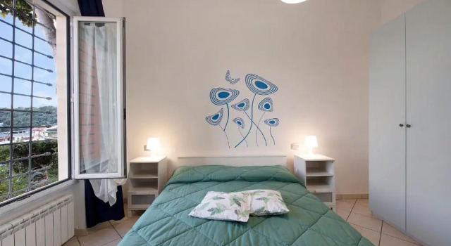 Trilocale in villa vista mare Apt 1, Забронировать Вилла Коттеджи Варацце, рядом с Туристический порт Варацце, Коттедж