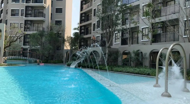 La Casita pool access condo HuaHin