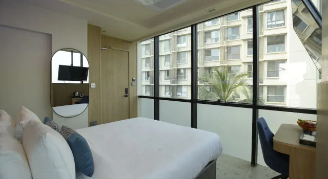 Номер Standard Indie Stays Nesco Goregaon