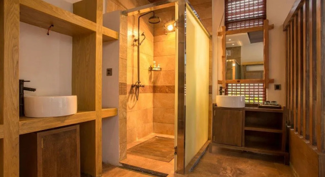 Yunzhong Baisha Lijiang Inn, Prenota Hotel Baisha Yunnan