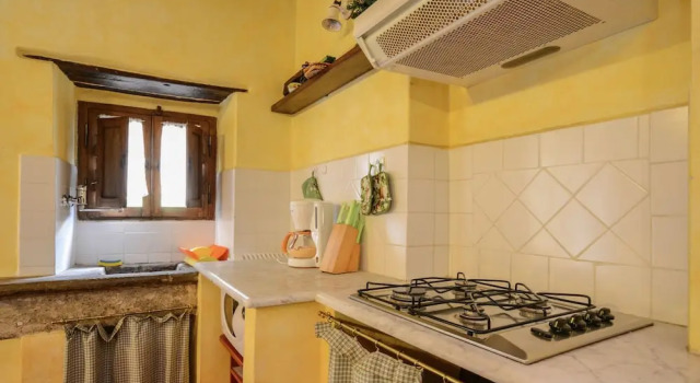 Коттедж Stunning Holiday Home in Umbria with Hot Tub