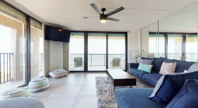 Апартаменты 3BR w/ Wraparound Balcony: Suntide III - Unit 901