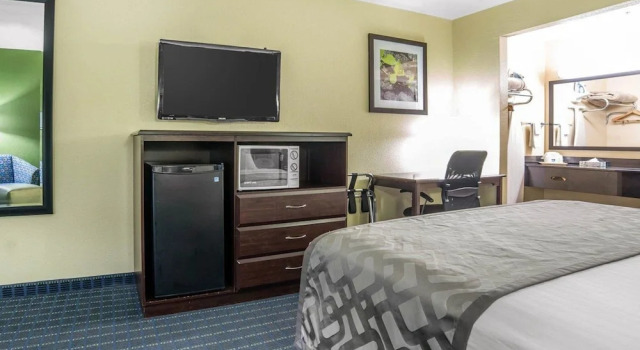 Двухместный номер Standard с красивым видом из окна Rodeway Inn & Suites Needles