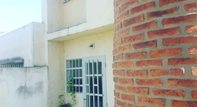 DUPLEX - COCHERA CUBIERTA, Забронировать Отель Отели Кордовы с парковкой, Парковка