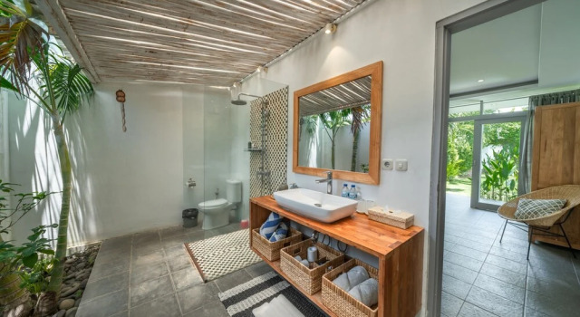 Вилла Comfort с 4 комнатами Villa Nahema - 4BR Villa in Seminyak Next to the Beach