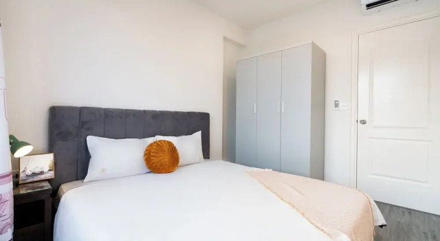 Апартаменты Deluxe с 2 комнатами с балконом и с видом на город Soho Residences & Hotel - Ben Thanh Market, Bui Vien Walking Street & SG Historical Vibe