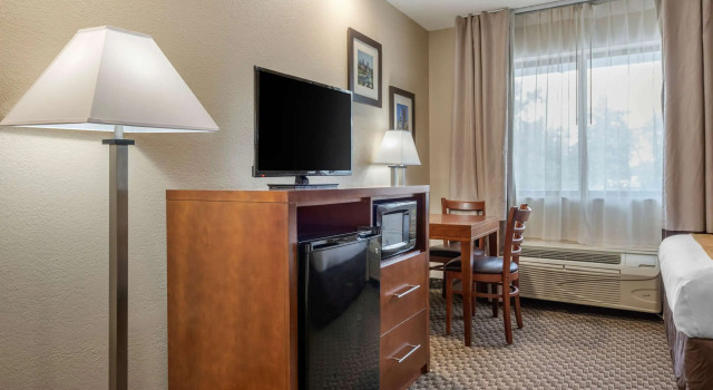 Четырёхместный номер Standard Comfort Inn Indianapolis South