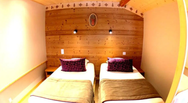 Четырёхместный номер Standard с балконом Hotel Le Soly