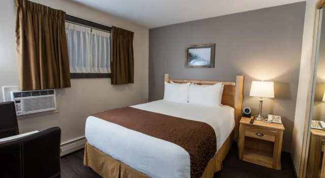 Люкс Swiss Chalet Motel