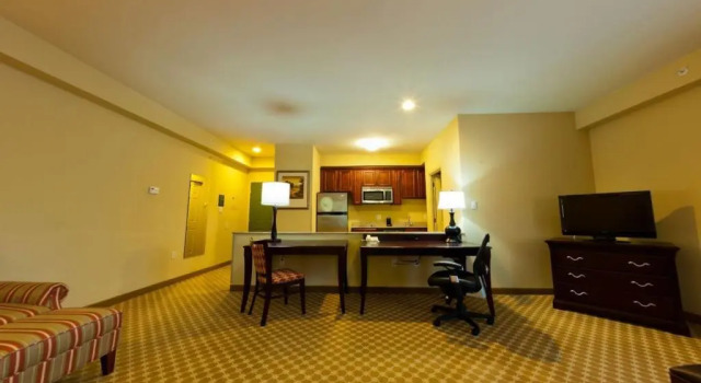 Люкс Spark by Hilton Galloway Atlantic City