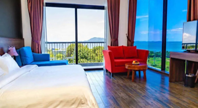 Люкс с балконом Отель Kep Bay Hotel & Resort