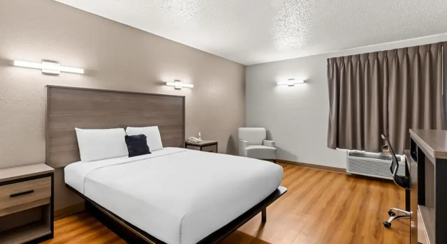 Best Western Camelot Inn, Prenota Hotel Pontoon Beach Illinois