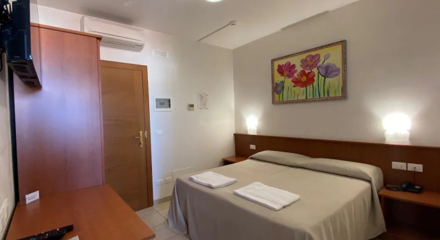 Номер Standard с балконом Hotel Victoria
