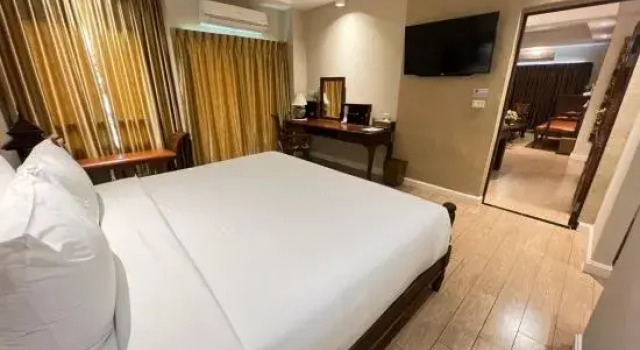 Люкс Kokhaburi Hotel