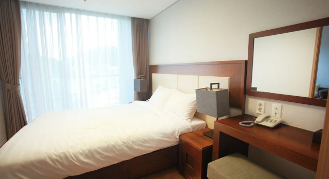 Номер Standard Дуплекс с балконом и рядом с пляжем Hotel Riviera Geoje