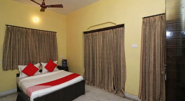OYO 16356 Studio Lake View, Prenota Hotel Salt Lake City West Bengal