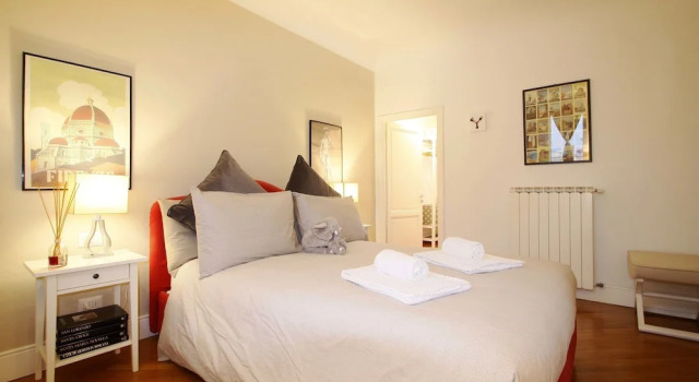 Claudia Suite with view in Florence, Забронировать Отель Сан-Марко - Сантиссима-Аннунциата Флоренция, рядом с Площадь Кафедрального собора